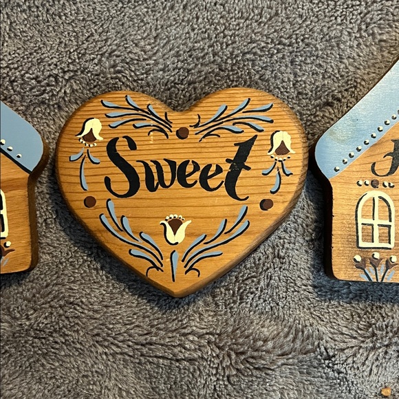 Vintage: Mini Home Sweet Home Wood Wall Decor - Picture 3 of 5